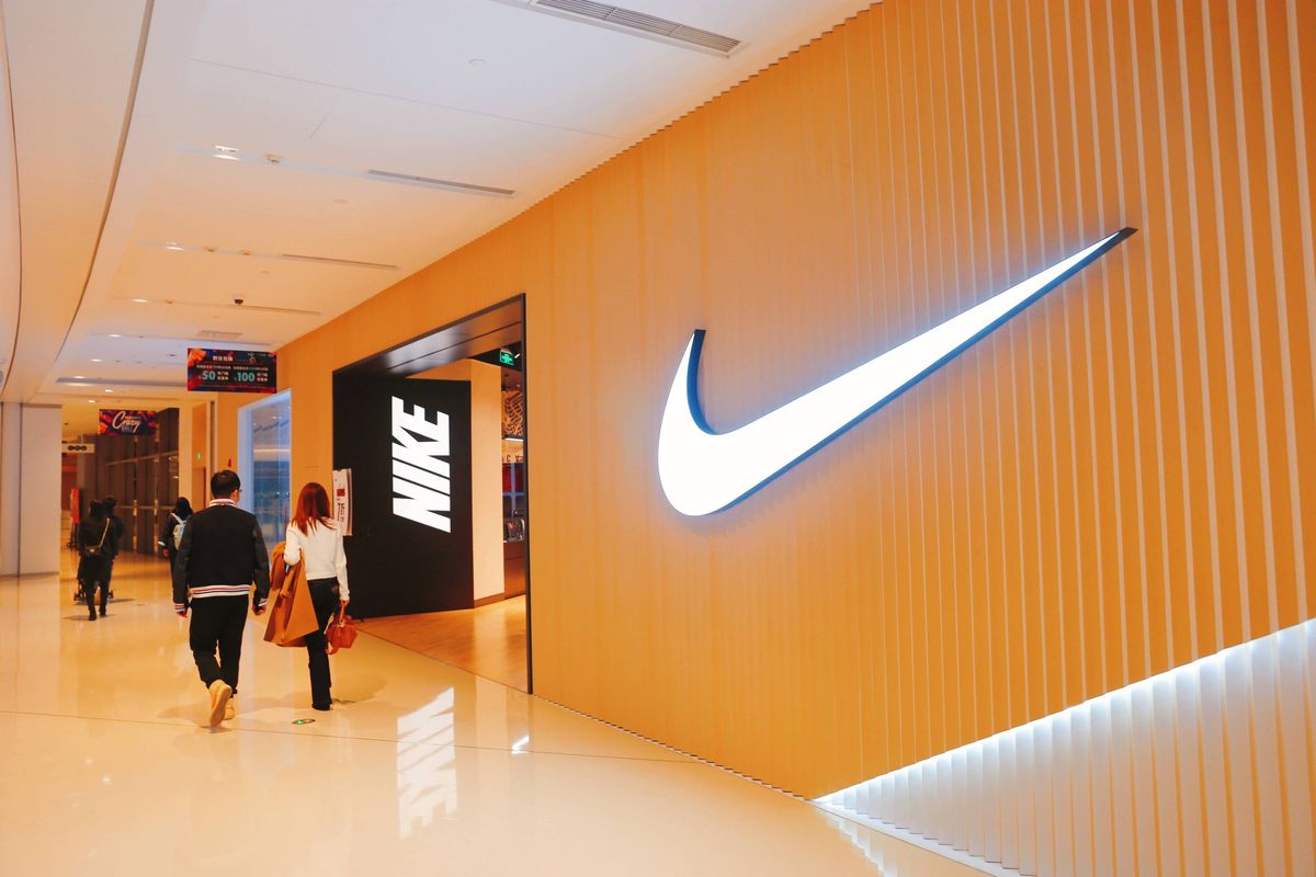 Nike Tech